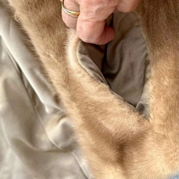 Mink stole wrap, light brown shawl collar vintage - Picture 12 of 15